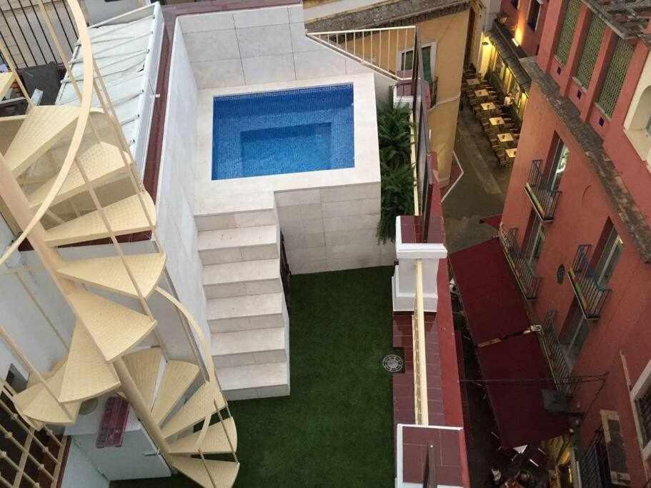 Atico Con Piscina Junto Catedral De Sevilla エクステリア 写真