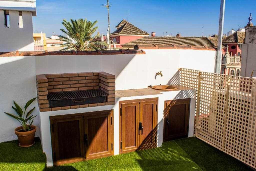Atico Con Piscina Junto Catedral De Sevilla エクステリア 写真