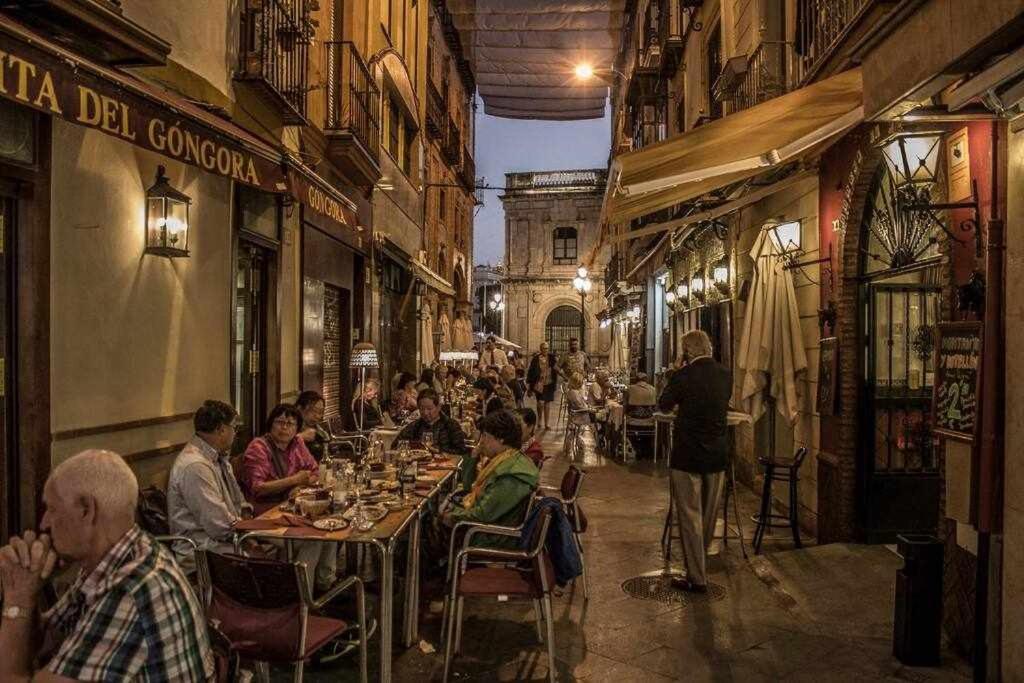 Atico Con Piscina Junto Catedral De Sevilla エクステリア 写真